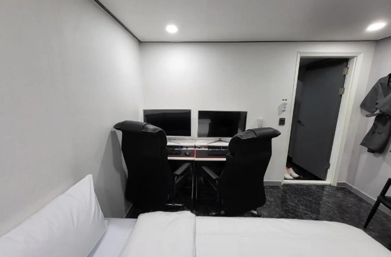 On And Off Hotel Incheon Sungeui Station Branch
