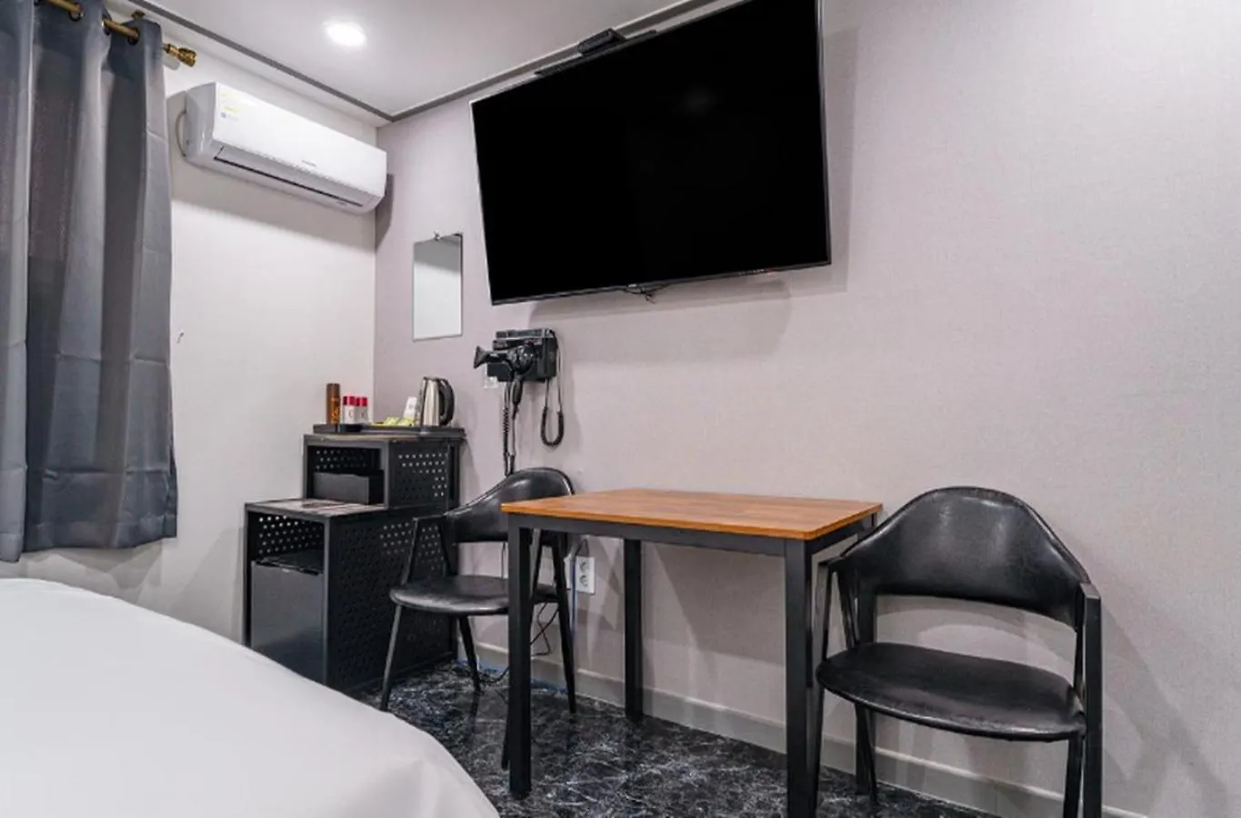 On And Off Hotel Incheon Sungeui Station Branch 2*,