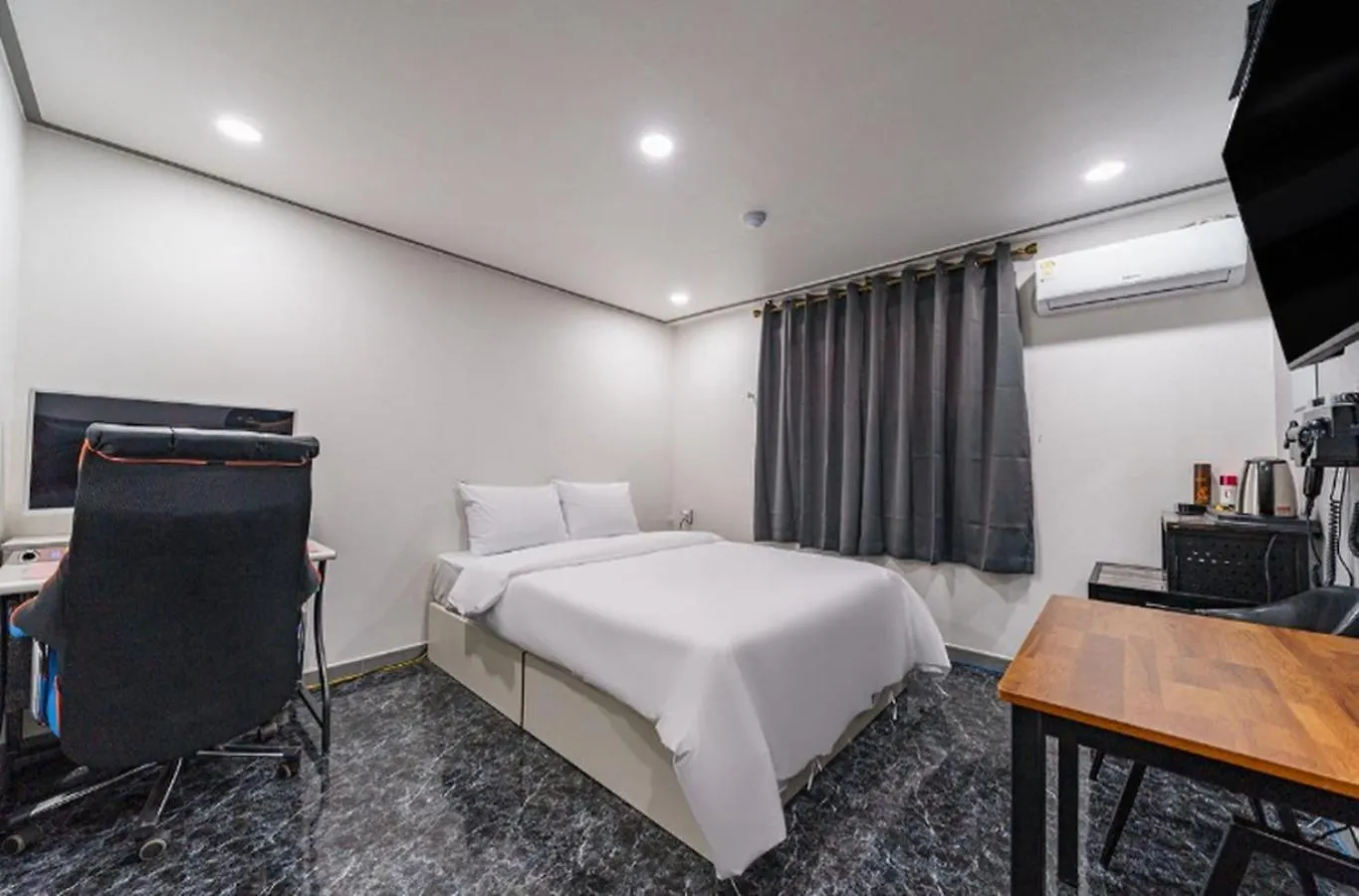 On And Off Hotel Incheon Sungeui Station Branch
